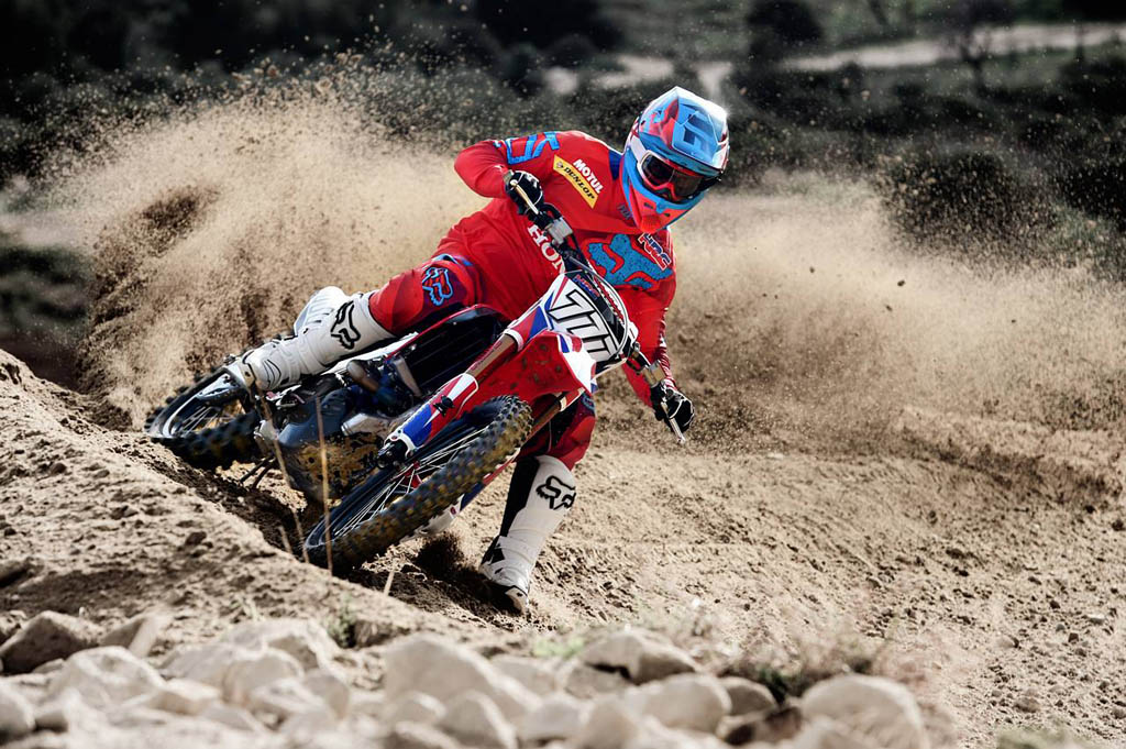 32° Airoh Starcross. Bobryshev è Ok